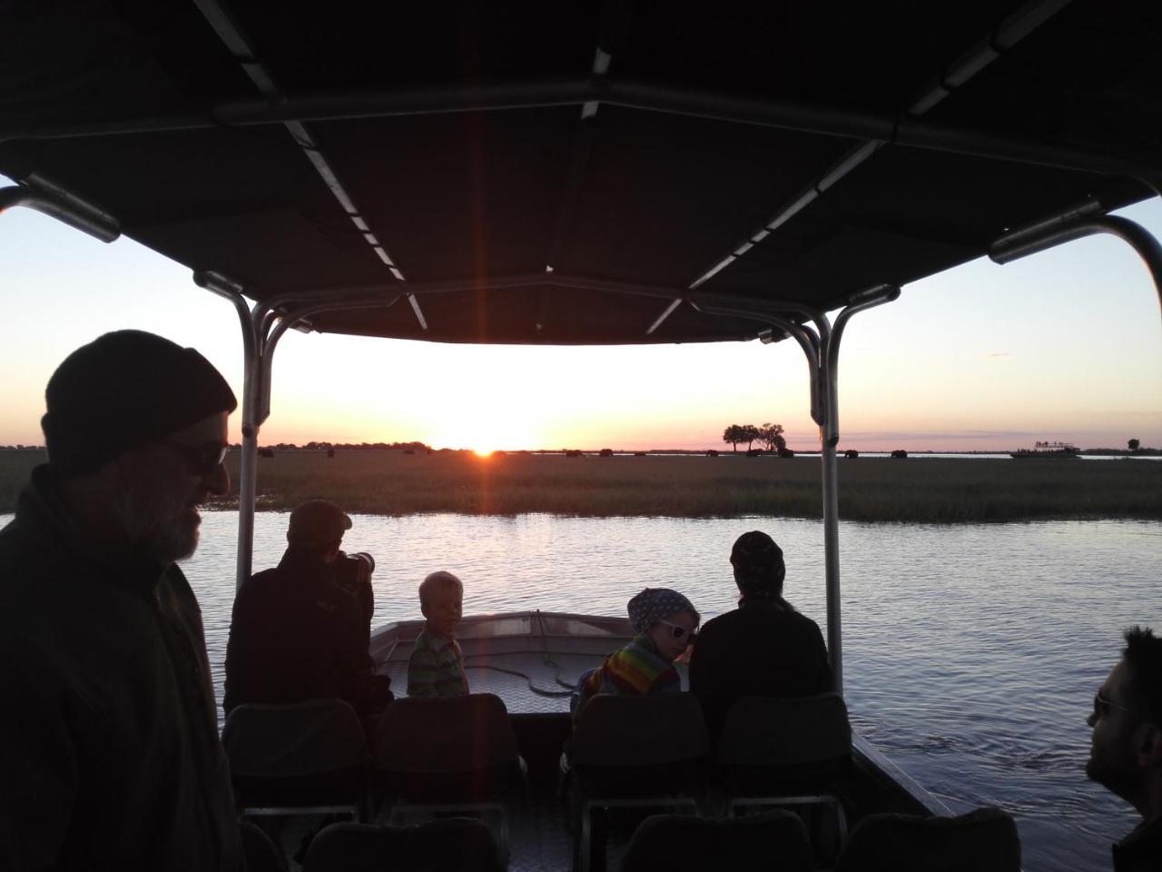 Chobe Sunset Chalets Lesoma Kültér fotó