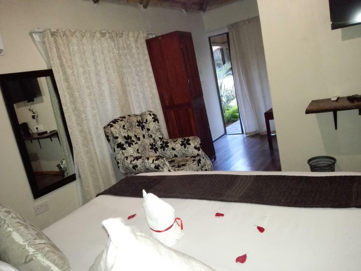 Chobe Sunset Chalets Lesoma Kültér fotó